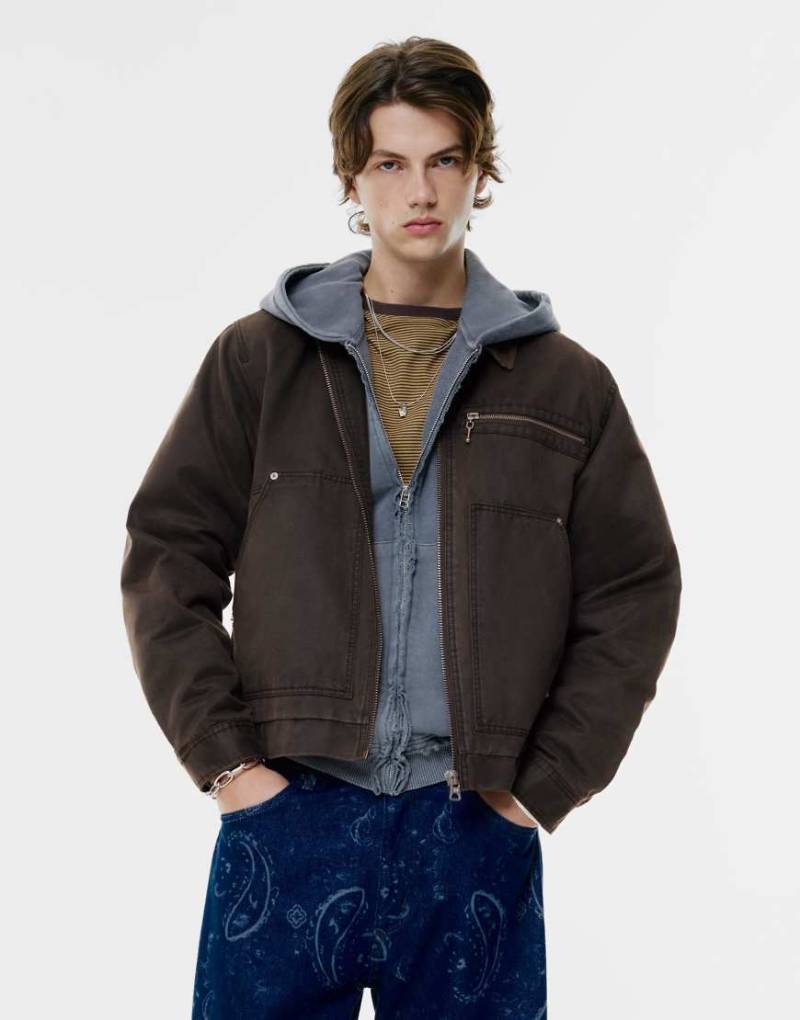 Pull & Bear - Gewachste Jacke aus Cord in Schokobraun mit Kragen-Brown von Pull & Bear