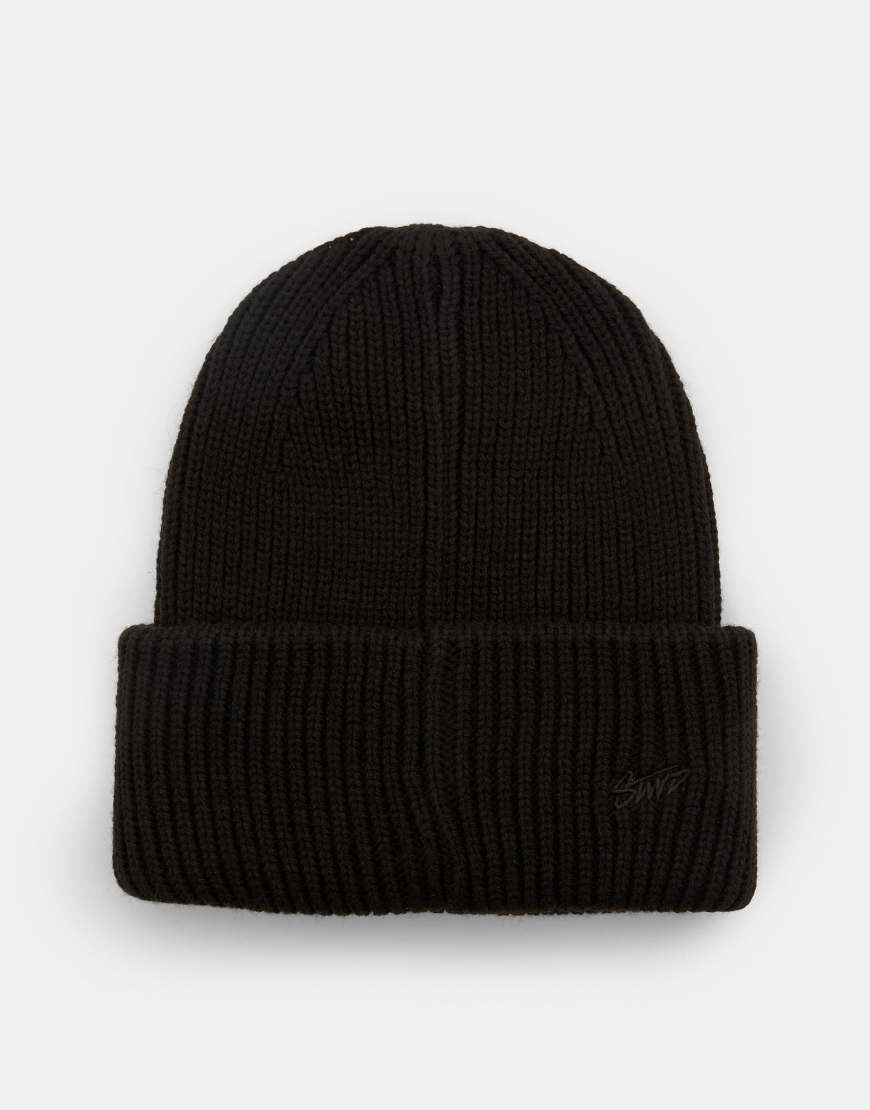 Pull & Bear - Grob gestrickte Mütze in Schwarz von Pull & Bear