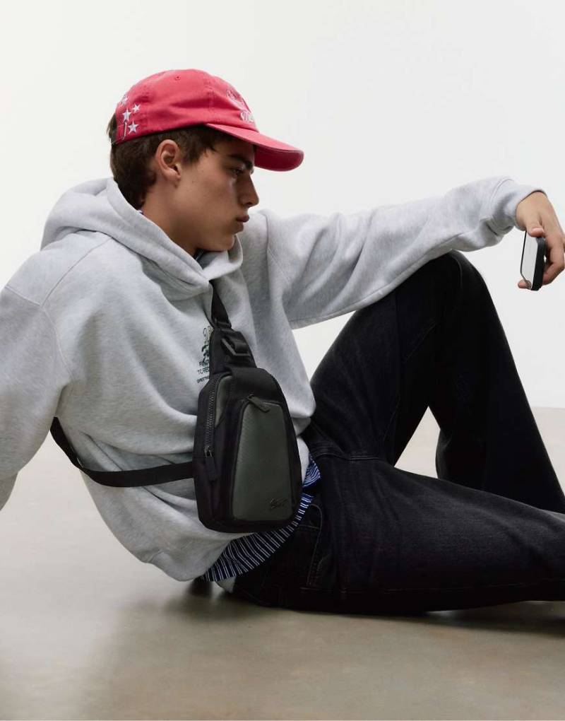 Pull & Bear - Gürteltasche zum Umhängen in Khaki-Bunt von Pull & Bear