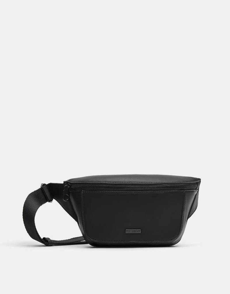 Pull & Bear - Gummierte Gürteltasche in Schwarz von Pull & Bear