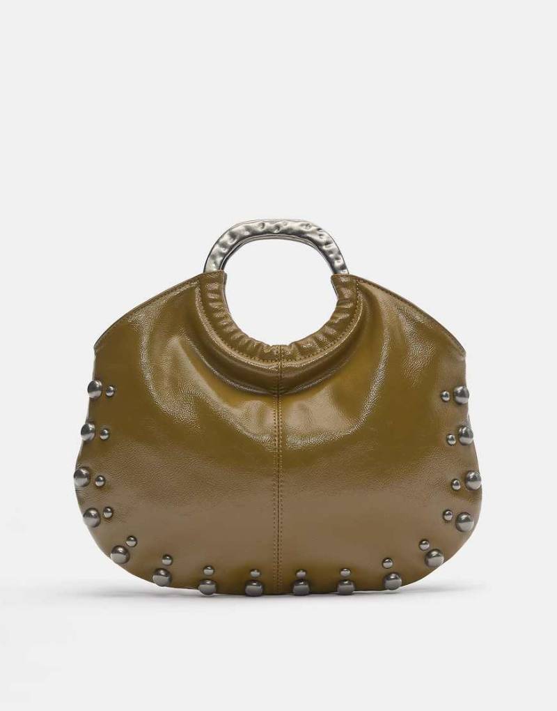 Pull & Bear - Handtasche in Khaki mit Nietenbesatz und Griff aus Metall-Bunt von Pull & Bear