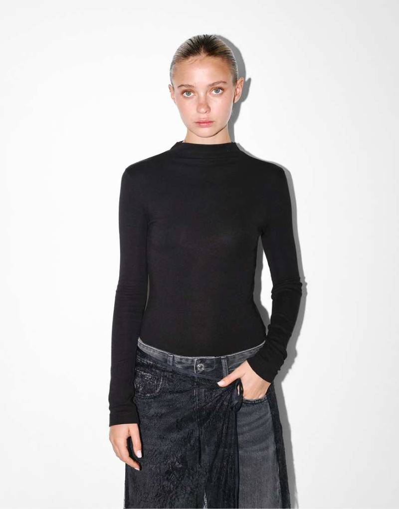 Pull & Bear - Hochgeschlossener Body in Schwarz von Pull & Bear