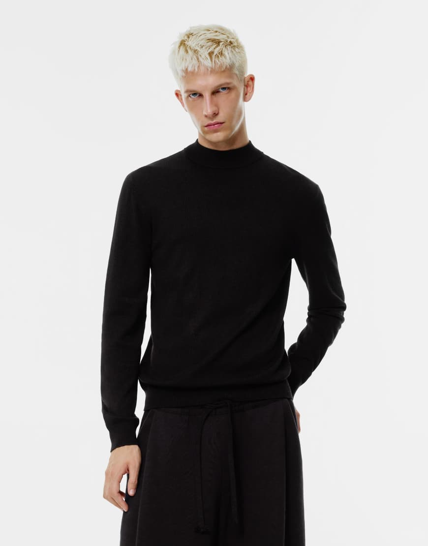 Pull & Bear - Hochgeschlossener Pullover aus Feinstrick in Schwarz von Pull & Bear