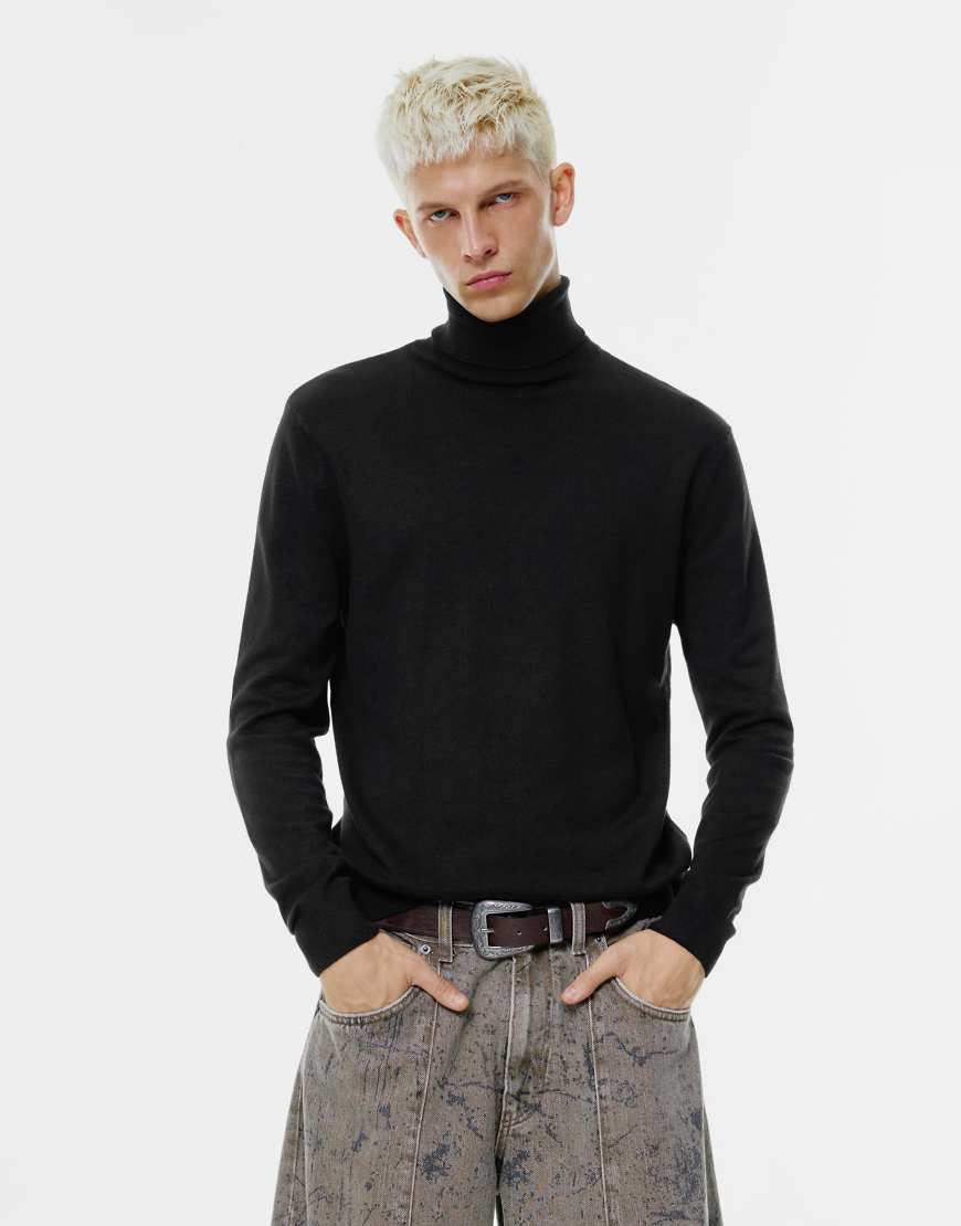 Pull & Bear - Hochgeschlossener Pullover in Schwarz von Pull & Bear