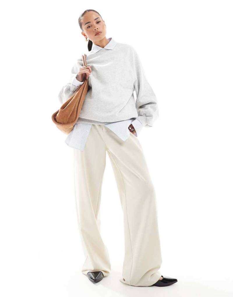 Pull & Bear - Hose in Ecru mit weitem Schnitt-Weiß von Pull & Bear