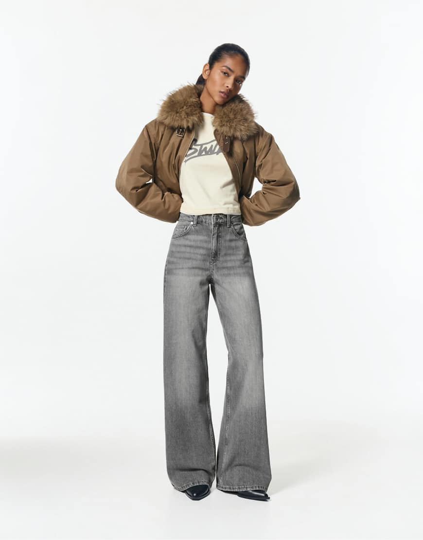 Pull & Bear - Jeans in Mittelgrau mit weitem Bein von Pull & Bear