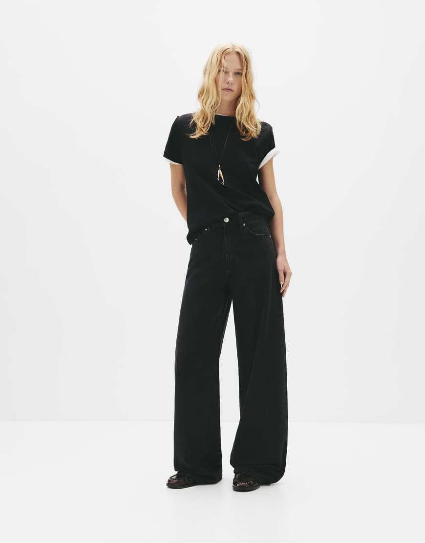 Pull & Bear - Jeans mit weitem Bein in Schwarz von Pull & Bear