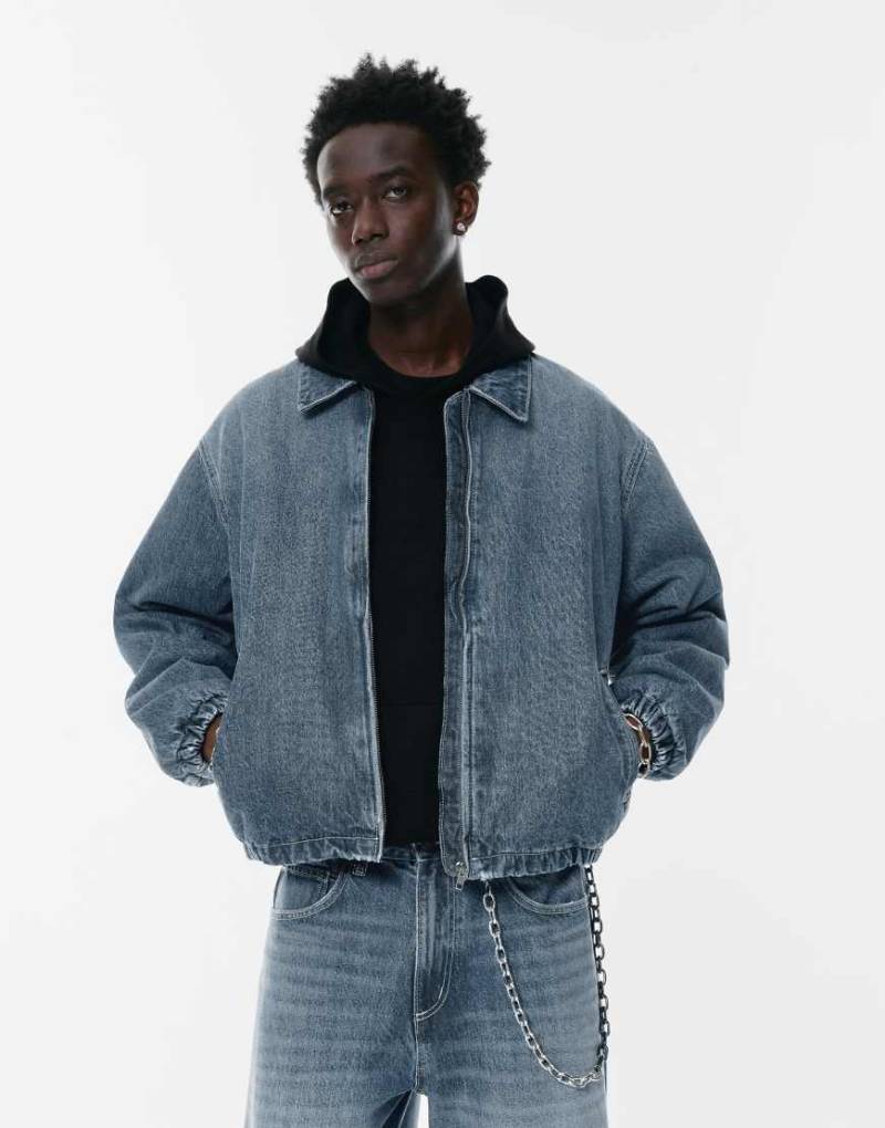 Pull & Bear - Jeansjacke in Mittelblau mit Reißverschluss von Pull & Bear