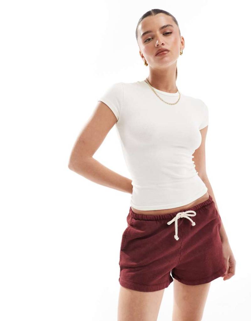 Pull & Bear - Jersey-Laufshorts in Rot von Pull & Bear