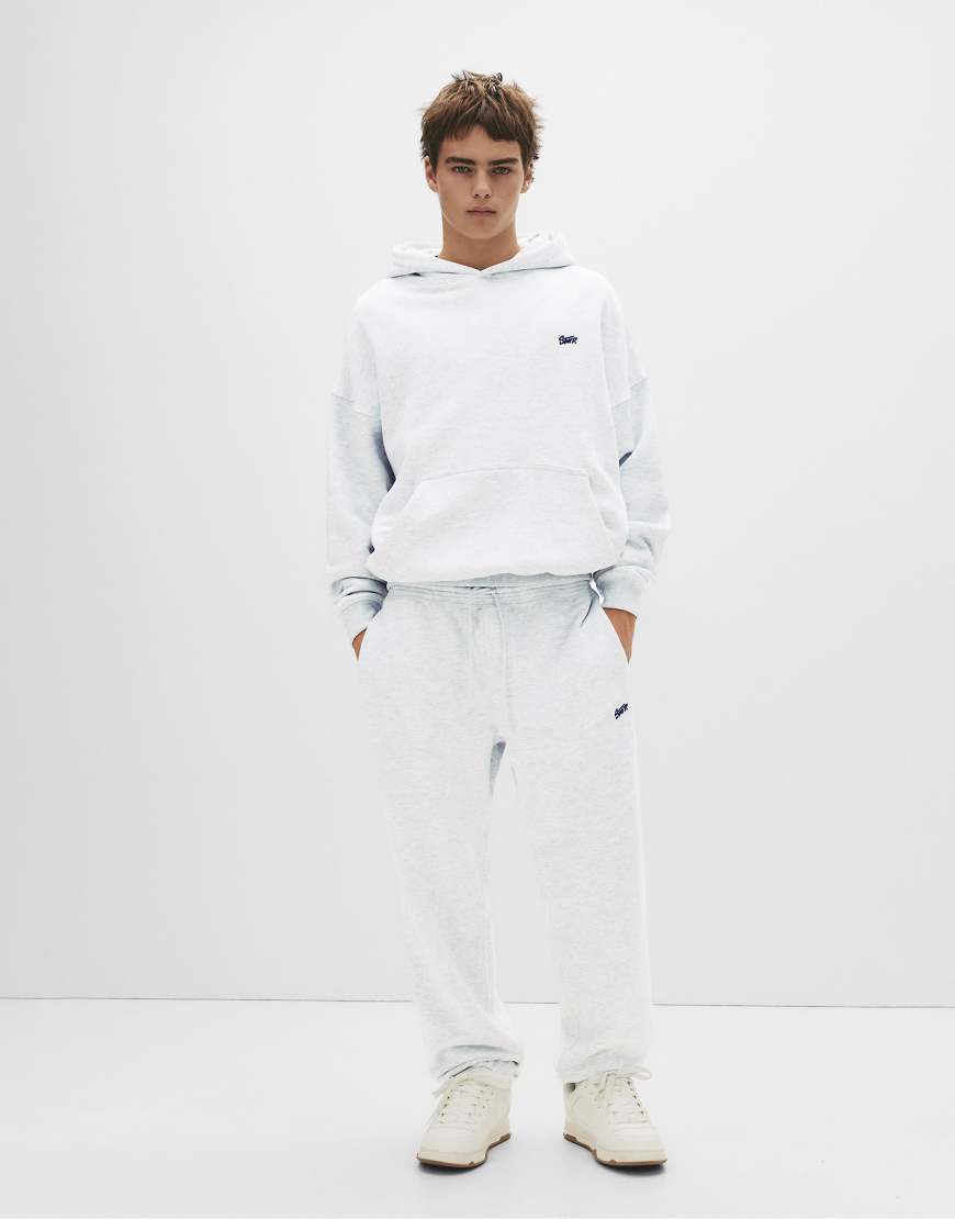 Pull & Bear - Jogginghose in Eisblau mit „STWD"-Print-Weiß von Pull & Bear