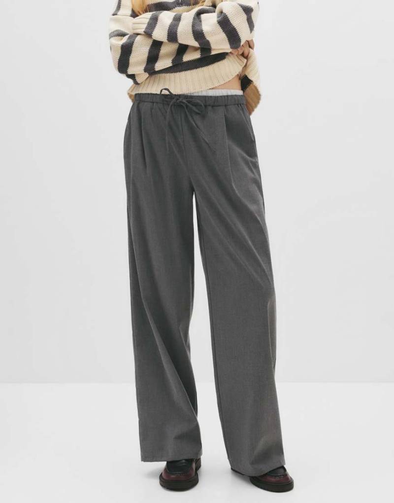 Pull & Bear - Jogginghose in Grau mit Bundfalten von Pull & Bear