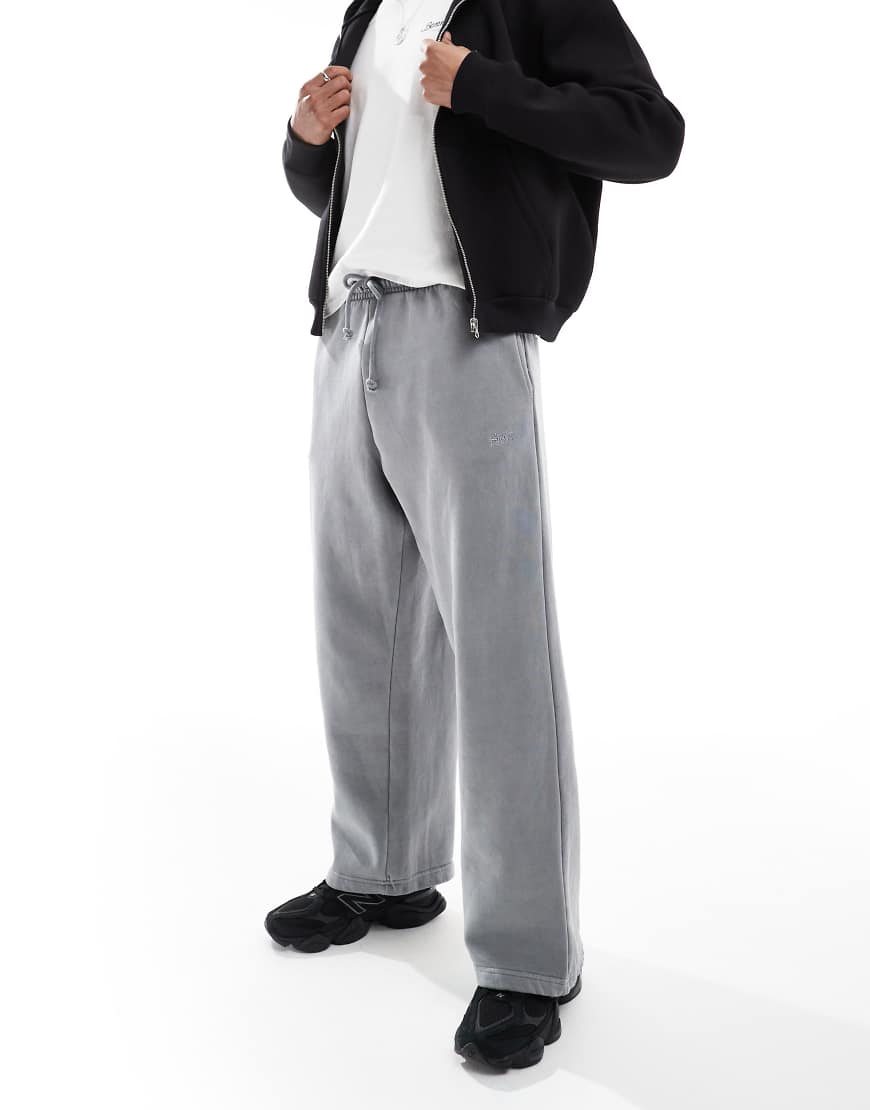 Pull & Bear - Jogginghose in Grau mit Skater-Schnitt von Pull & Bear