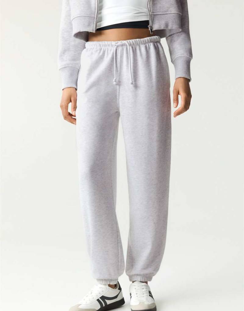 Pull & Bear - Jogginghose in Kalkgrau von Pull & Bear