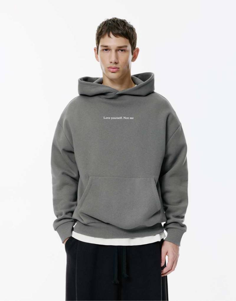 Pull & Bear - Kapuzenpullover in Grau meliert mit Schriftzug von Pull & Bear