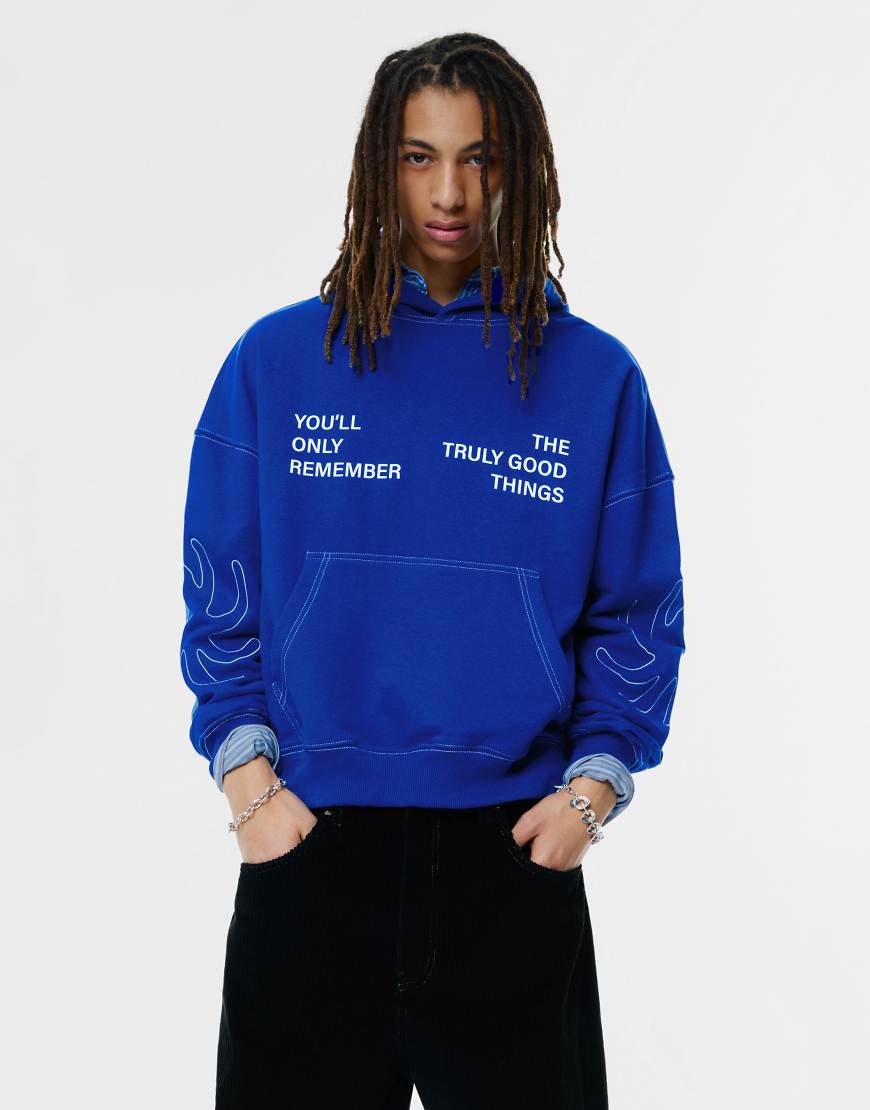 Pull & Bear - Kapuzenpullover in Tiefblau mit Kontrastnähten von Pull & Bear