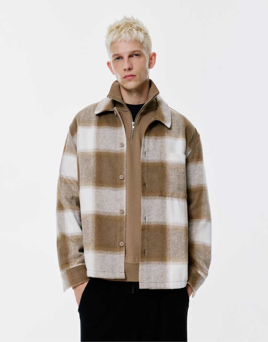 Pull & Bear - Karierte Hemdjacke in Sand mit Tasche-Neutral von Pull & Bear