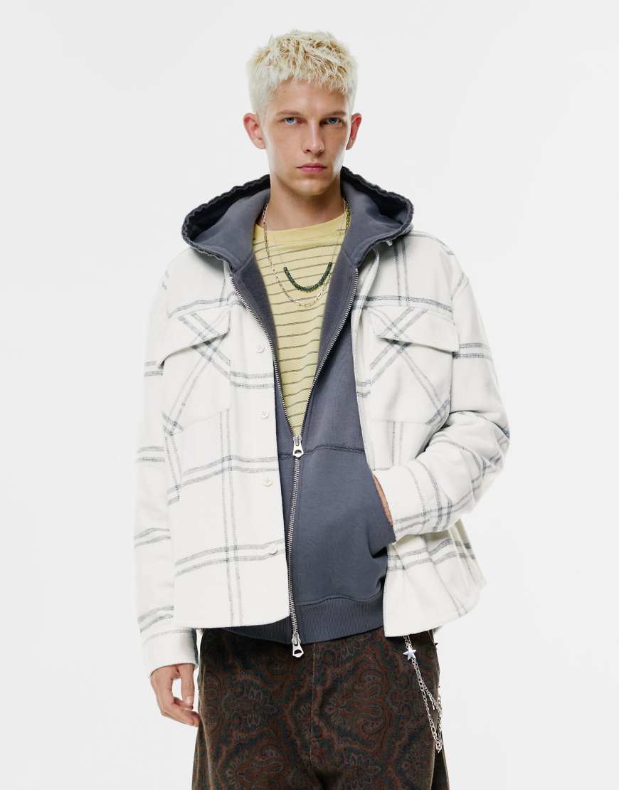 Pull & Bear - Karierte Hemdjacke in Wollweiß von Pull & Bear