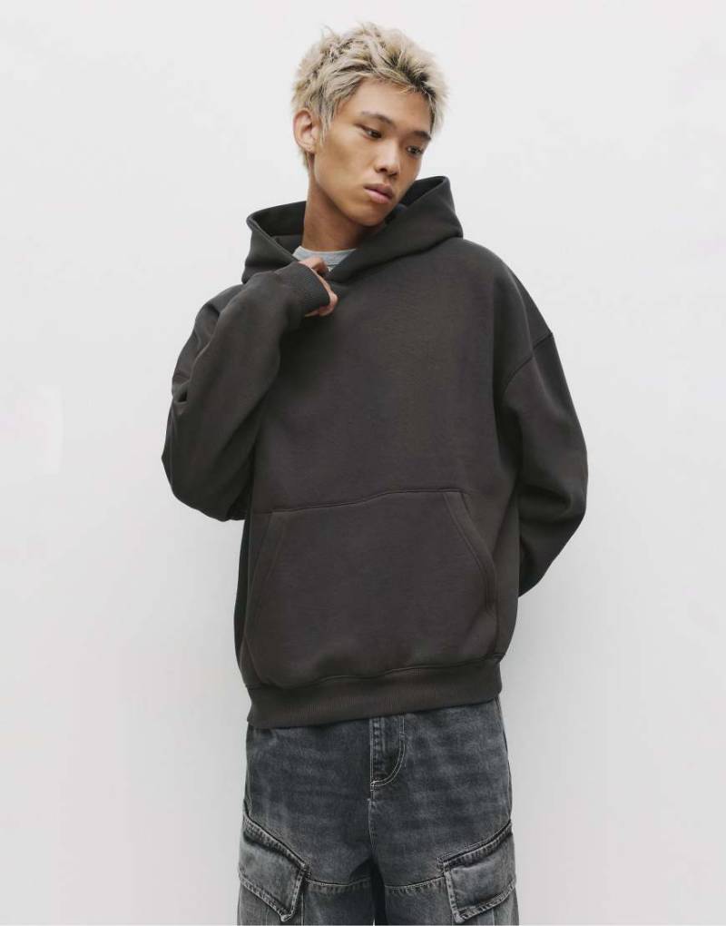 Pull & Bear - Kastiges Sweatshirt in Grau mit Kapuze von Pull & Bear