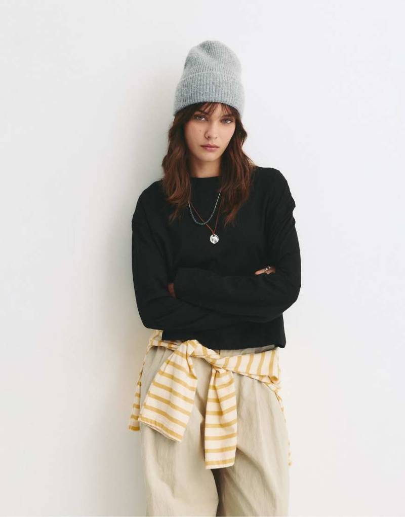 Pull & Bear - Kastiges T-Shirt in Schwarz mit Streifen von Pull & Bear