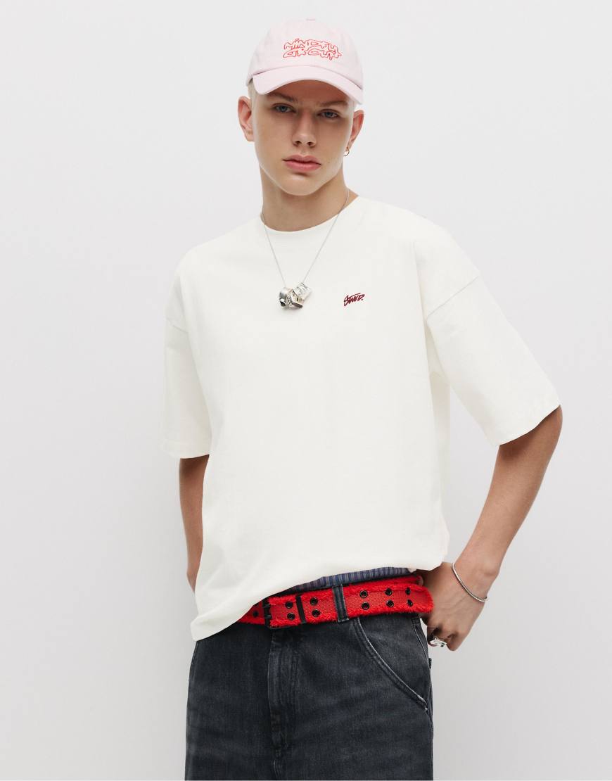 Pull & Bear - Kastiges T-Shirt in Weiß mit „STWD"-Print Pull & Bear - Kastiges T-Shirt in Weiß mit „STWD"-Print von Pull & Bear