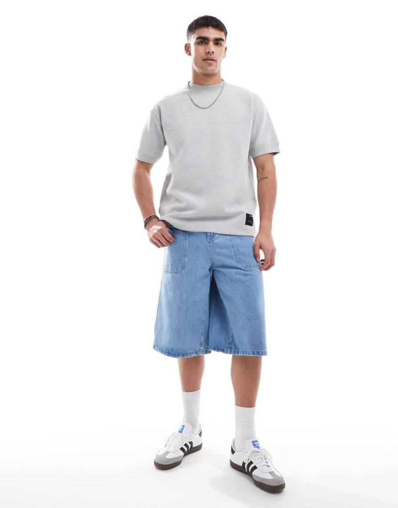 Pull & Bear - Kastiges T-Shirt in grau meliert mit Peaching-Effekt von Pull & Bear