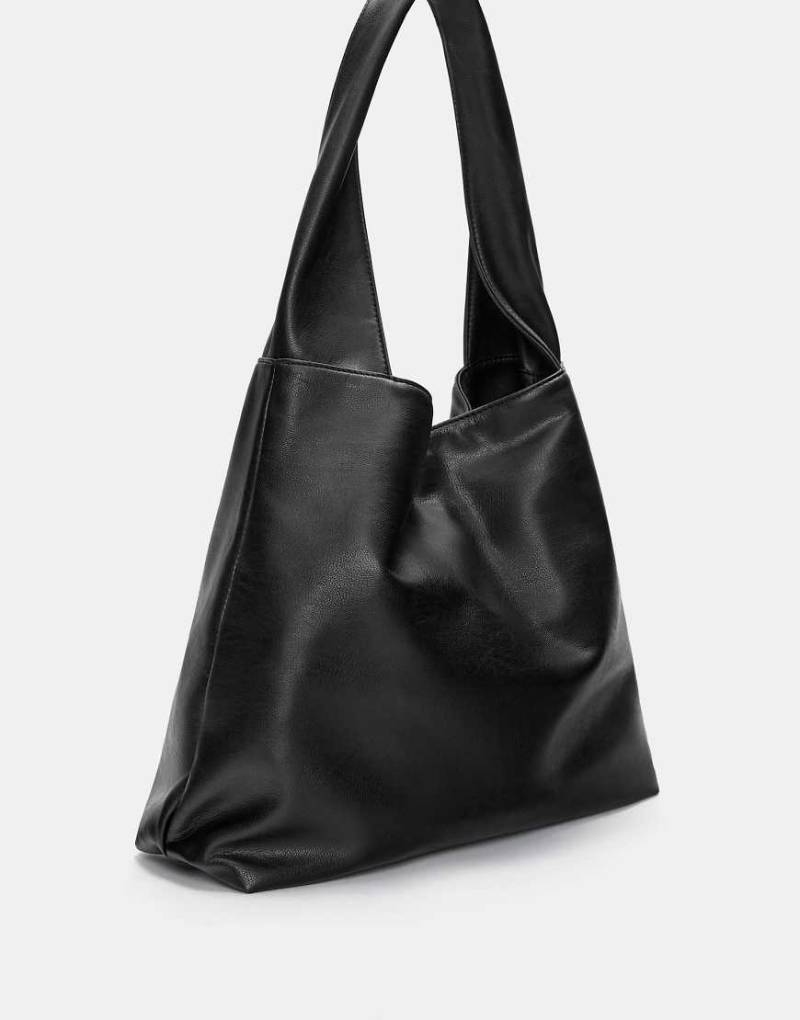 Pull & Bear - Kunstleder-Shopper in Schwarz von Pull & Bear