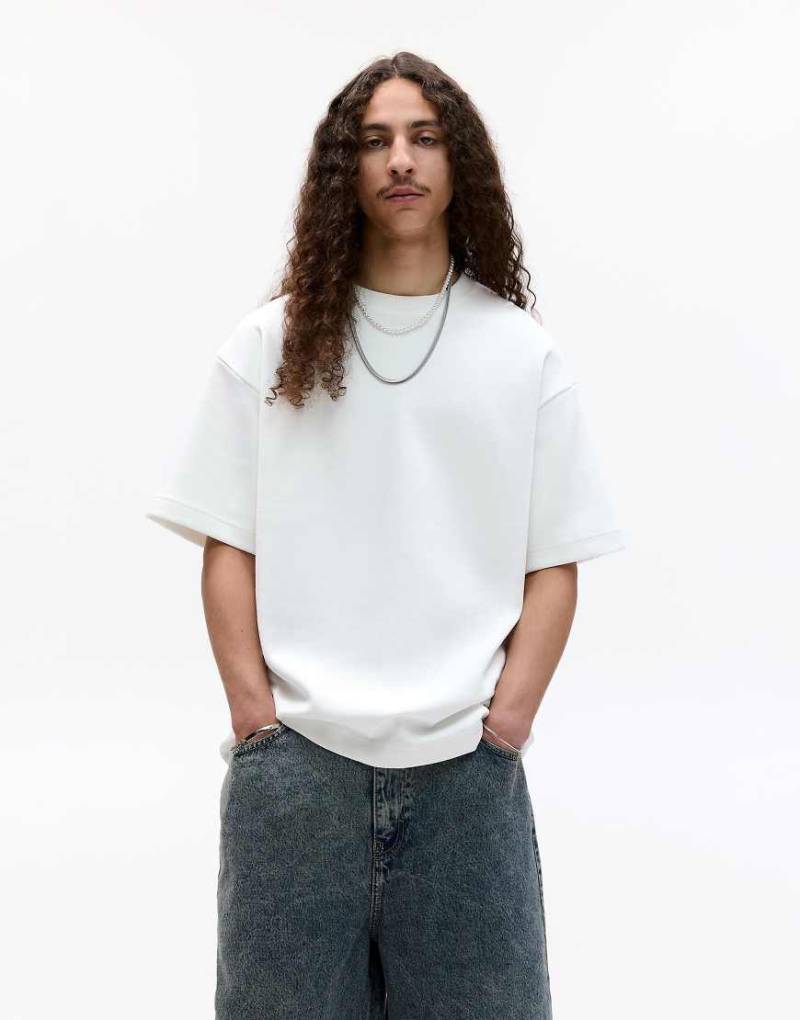 Pull & Bear - Kurzärmliges Basic-Sweatshirt in Wollweiß von Pull & Bear