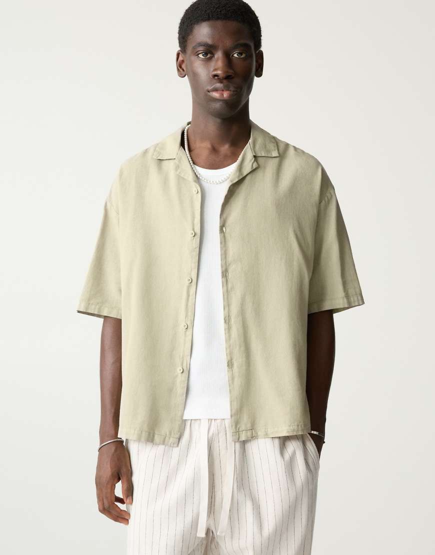 Pull & Bear - Kurzärmliges Hemd aus Leinenmix in Minzgrün Pull & Bear - Kurzärmliges Hemd aus Leinenmix in Minzgrün von Pull & Bear