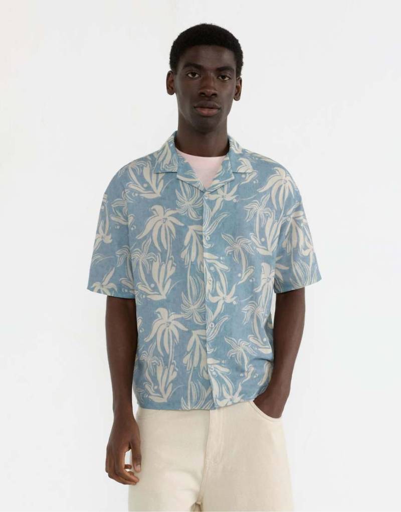 Pull & Bear - Kurzärmliges Hemd in Blau mit Muster von Pull & Bear