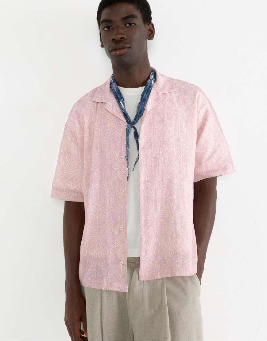 Pull & Bear - Kurzärmliges Hemd in Rosé mit Print-Rosa Pull & Bear - Kurzärmliges Hemd in Rosé mit Print-Rosa von Pull & Bear