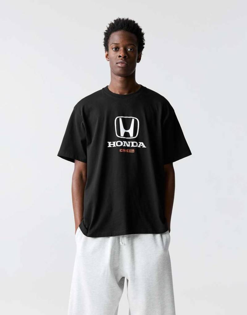Pull & Bear - Kurzärmliges T-Shirt in Schwarz mit Honda-Print von Pull & Bear