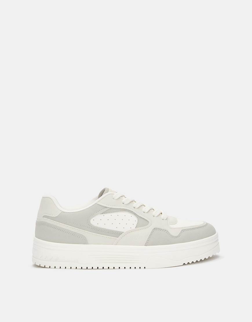 Pull & Bear - Lässige Basic-Sneaker in Ecru-Weiß von Pull & Bear