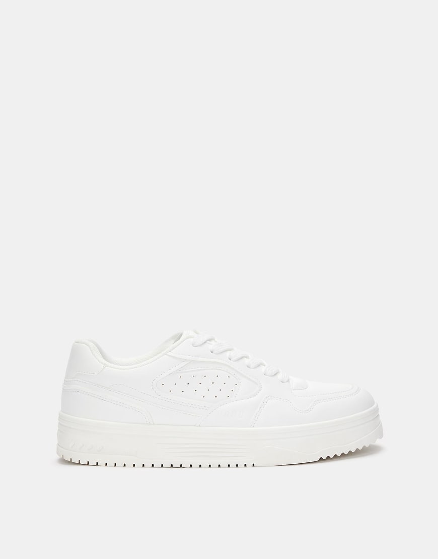 Pull & Bear - Lässige Basic-Sneaker in Weiß von Pull & Bear