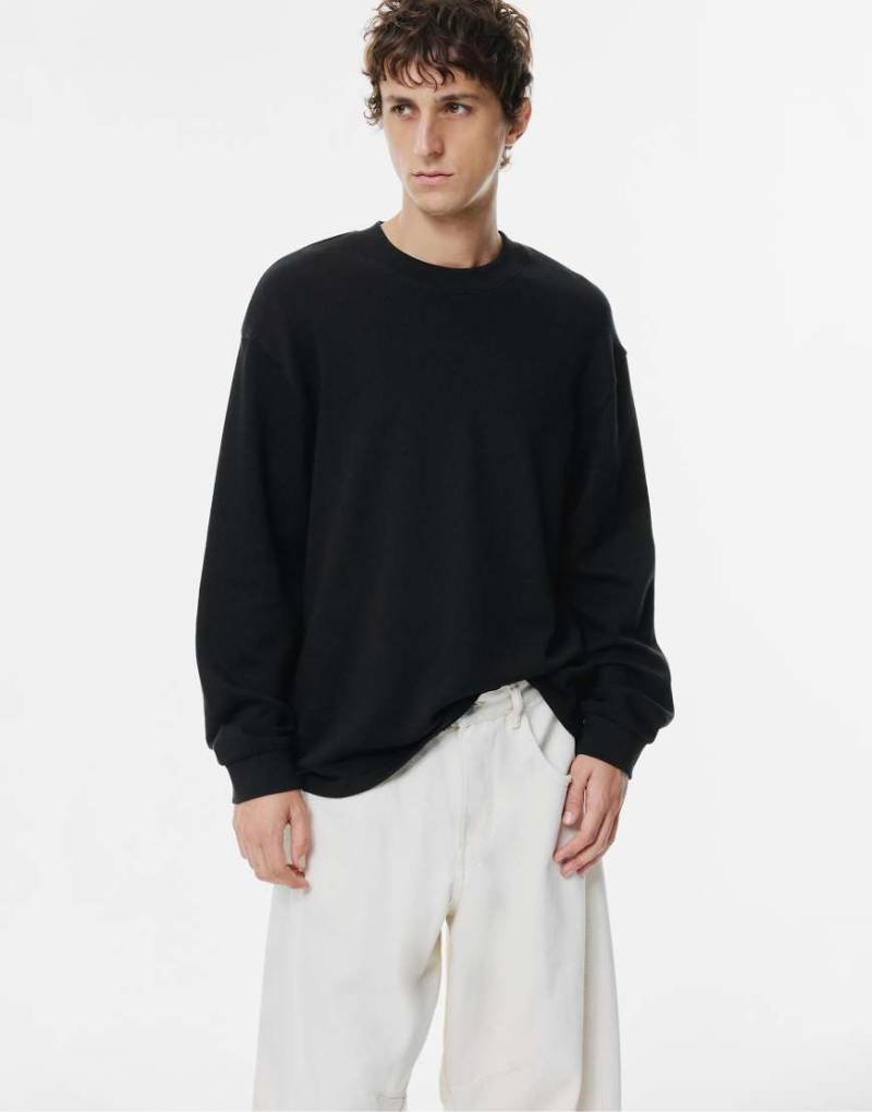 Pull & Bear - Langärmliges Basic-Sweatshirt in Schwarz von Pull & Bear