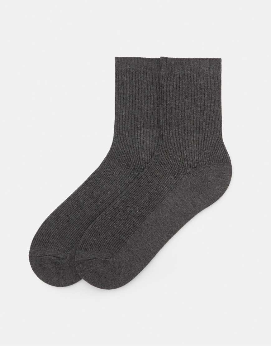 Pull & Bear - Lange Socken in Grau Pull & Bear - Lange Socken in Grau von Pull & Bear