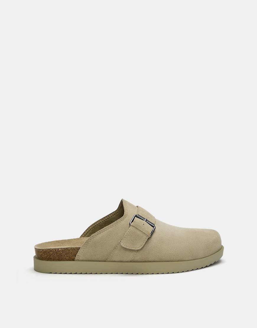 Pull & Bear - Leder-Clogs in Ecru mit Schnalle-Weiß von Pull & Bear