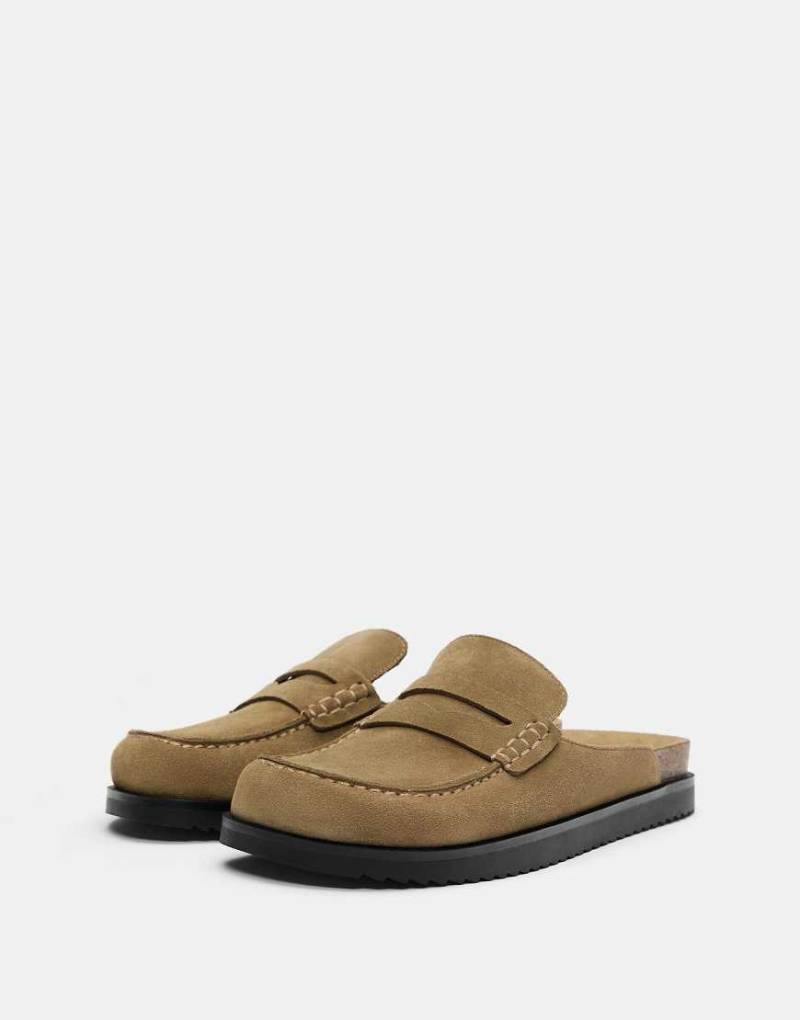 Pull & Bear - Leder-Clogs in Sandfarben-Bunt von Pull & Bear