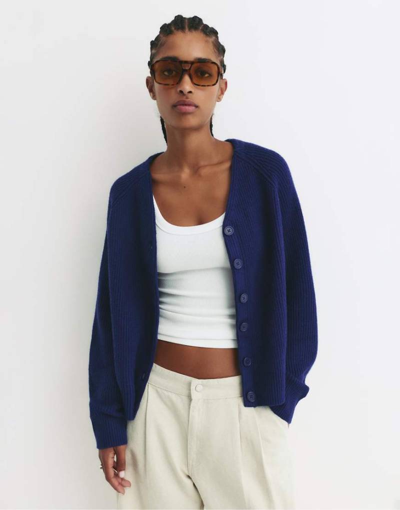 Pull & Bear - Links gestrickte Strickjacke in Marineblau von Pull & Bear