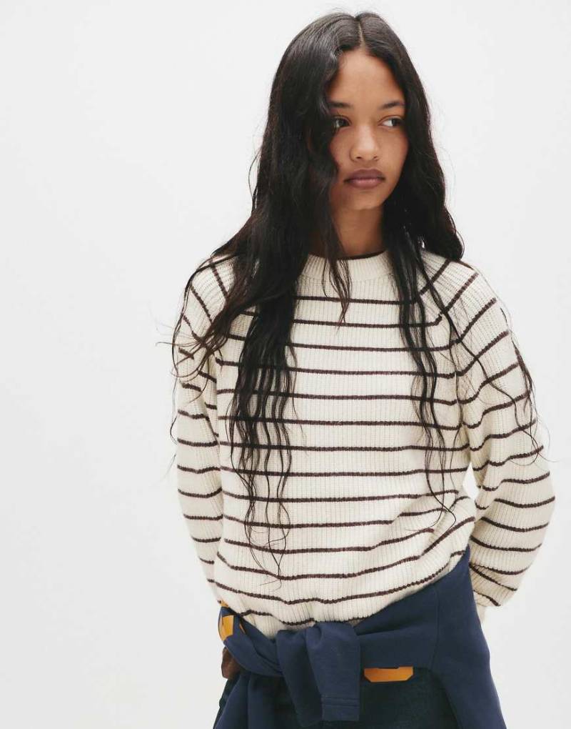 Pull & Bear - Links gestrickter Pullover in Beige-Neutral von Pull & Bear