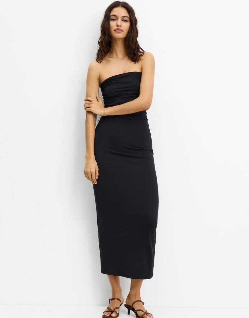 Pull & Bear - Trägerloses Midikleid in Schwarz aus Polyamid von Pull & Bear