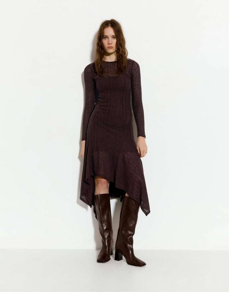 Pull & Bear - Midikleid in Braun mit asymmetrischem Saum-Brown von Pull & Bear