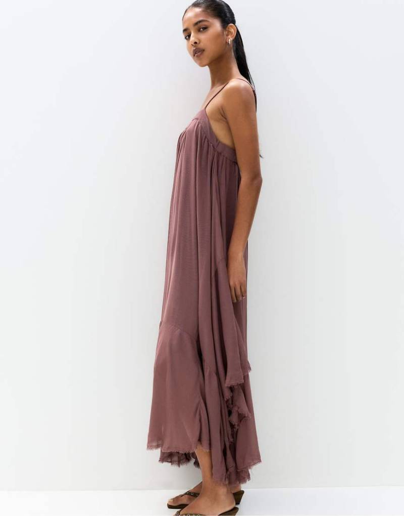 Pull & Bear - Midikleid in Braun mit asymmetrischem Saum von Pull & Bear