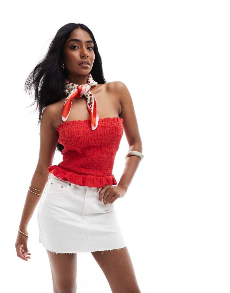 Pull & Bear - Mini-Jeansrock in Weiß mit offener Saumkante von Pull & Bear