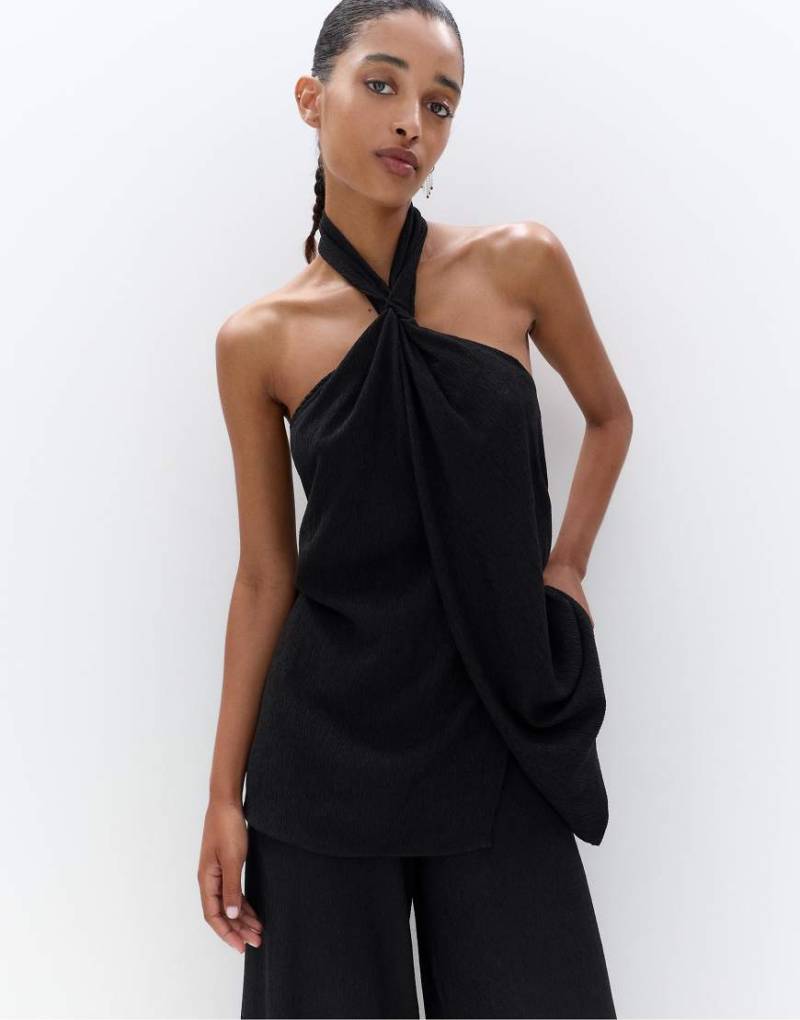 Pull & Bear - Neckholder-Oberteil aus Kreppstoff in Schwarz von Pull & Bear