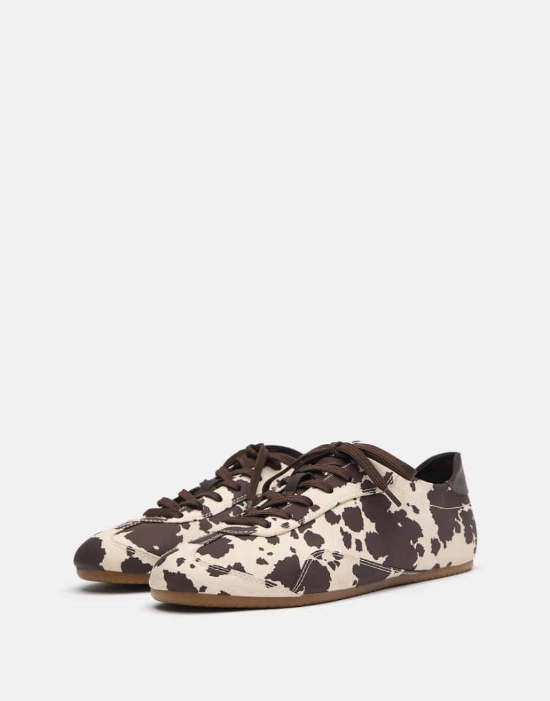 Pull & Bear - Nylon-Sneaker im Kontrast-Design mit Animalprint-Bunt von Pull & Bear