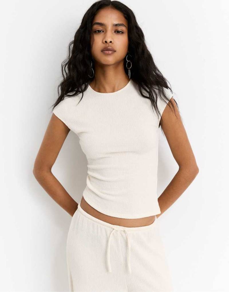 Pull & Bear - Oberteil aus Crepe in Beige-Neutral von Pull & Bear