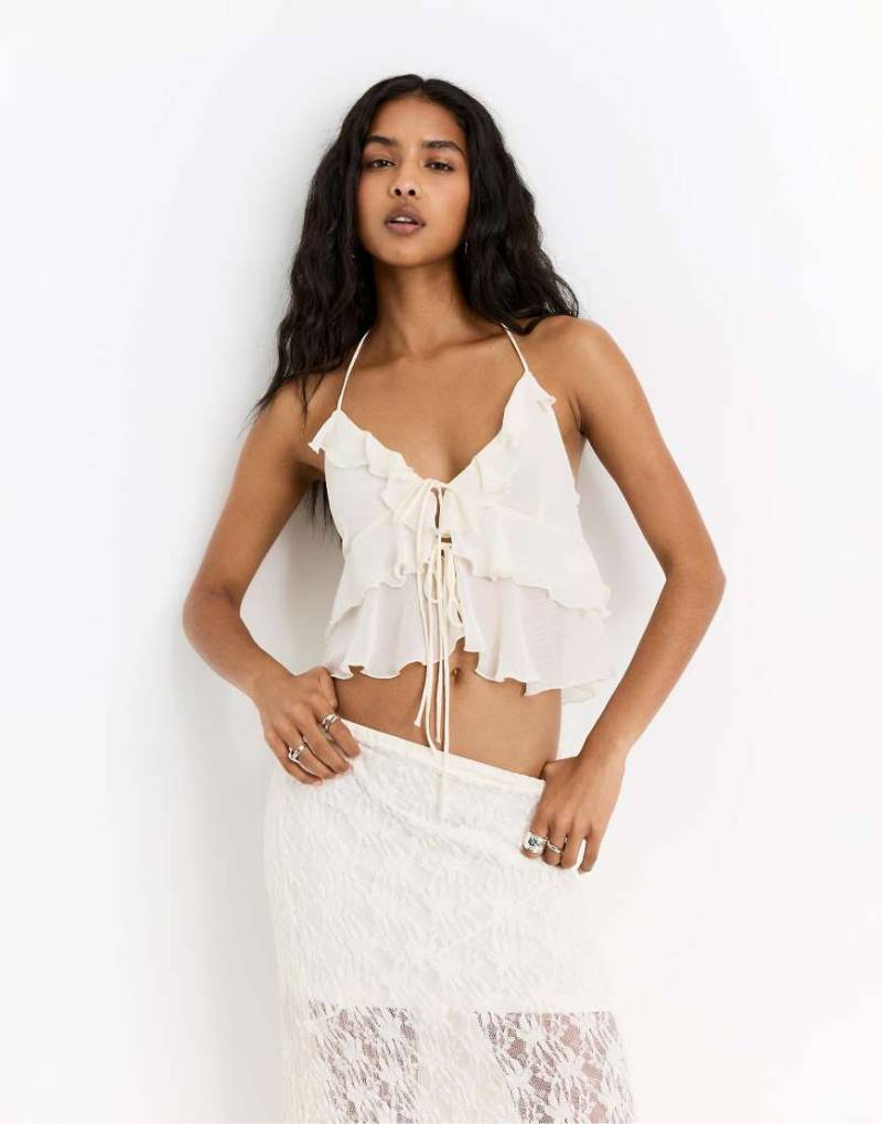 Pull & Bear - Oberteil in Eisweiß mit Rüschen und Schleife Pull & Bear - Oberteil in Eisweiß mit Rüschen und Schleife von Pull & Bear