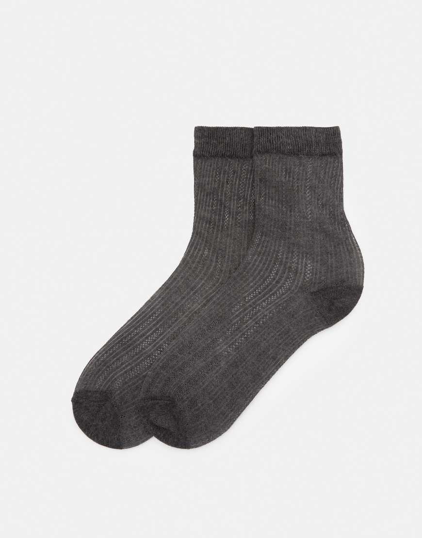 Pull & Bear - Openwork - Socken in Grau Pull & Bear - Openwork - Socken in Grau von Pull & Bear