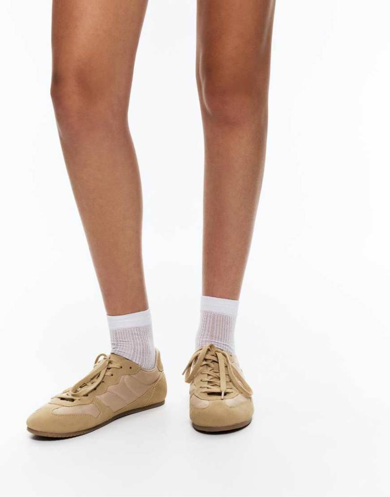 Pull & Bear - Openwork - Socken in Weiß von Pull & Bear