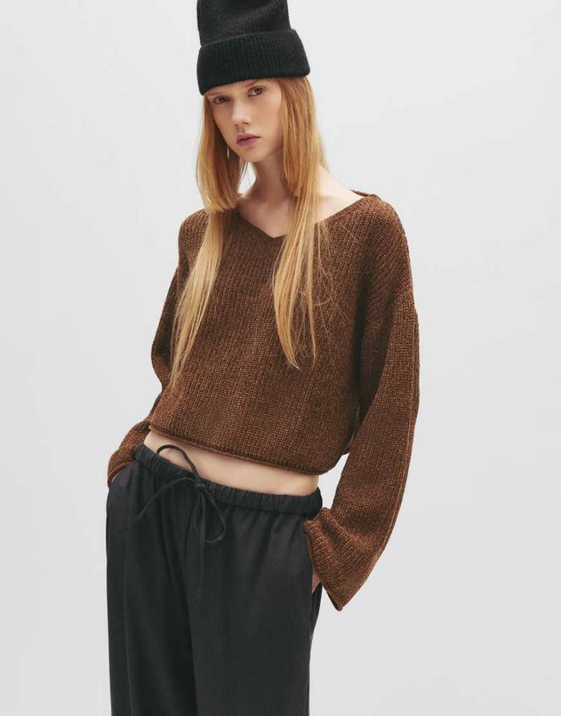 Pull & Bear - Pullover aus Chenille in Braun mit V-Ausschnitt-Brown von Pull & Bear